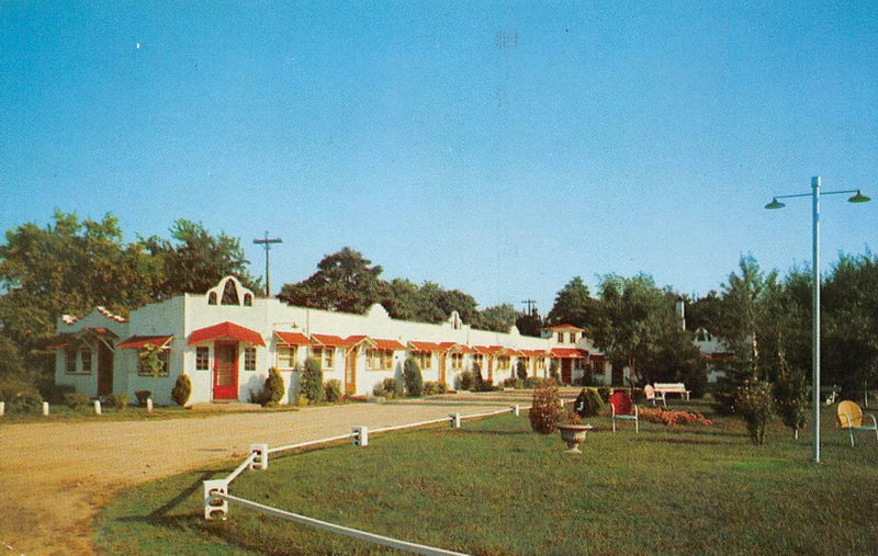 Buena Vista Motel - Old Postcard